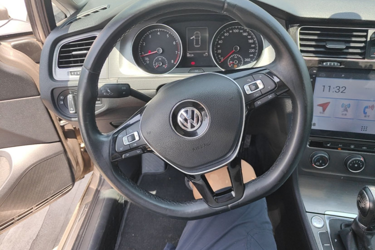 Volkswagen Golf 2015 #11 Volkswagen Golf 2015 car image #11