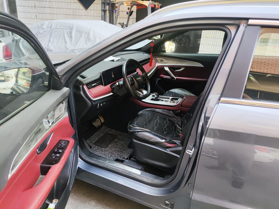 Jetour X70 PLUS 2023 car image #6