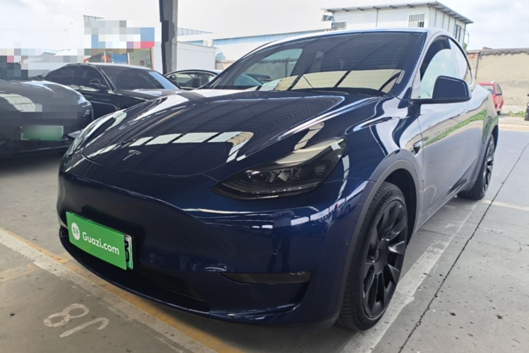 Tesla Model Y 2021 car image #2