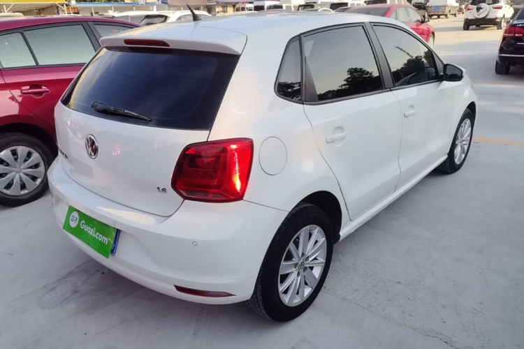 Volkswagen Polo 2015 #7 Volkswagen Polo 2015 car image #7