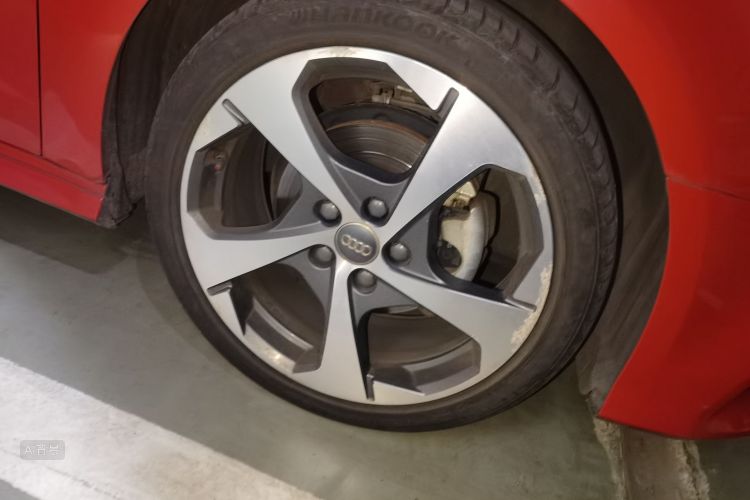 Audi A3 2017 car image #9