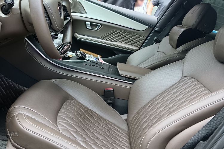 BYD Han 2024 car image #17