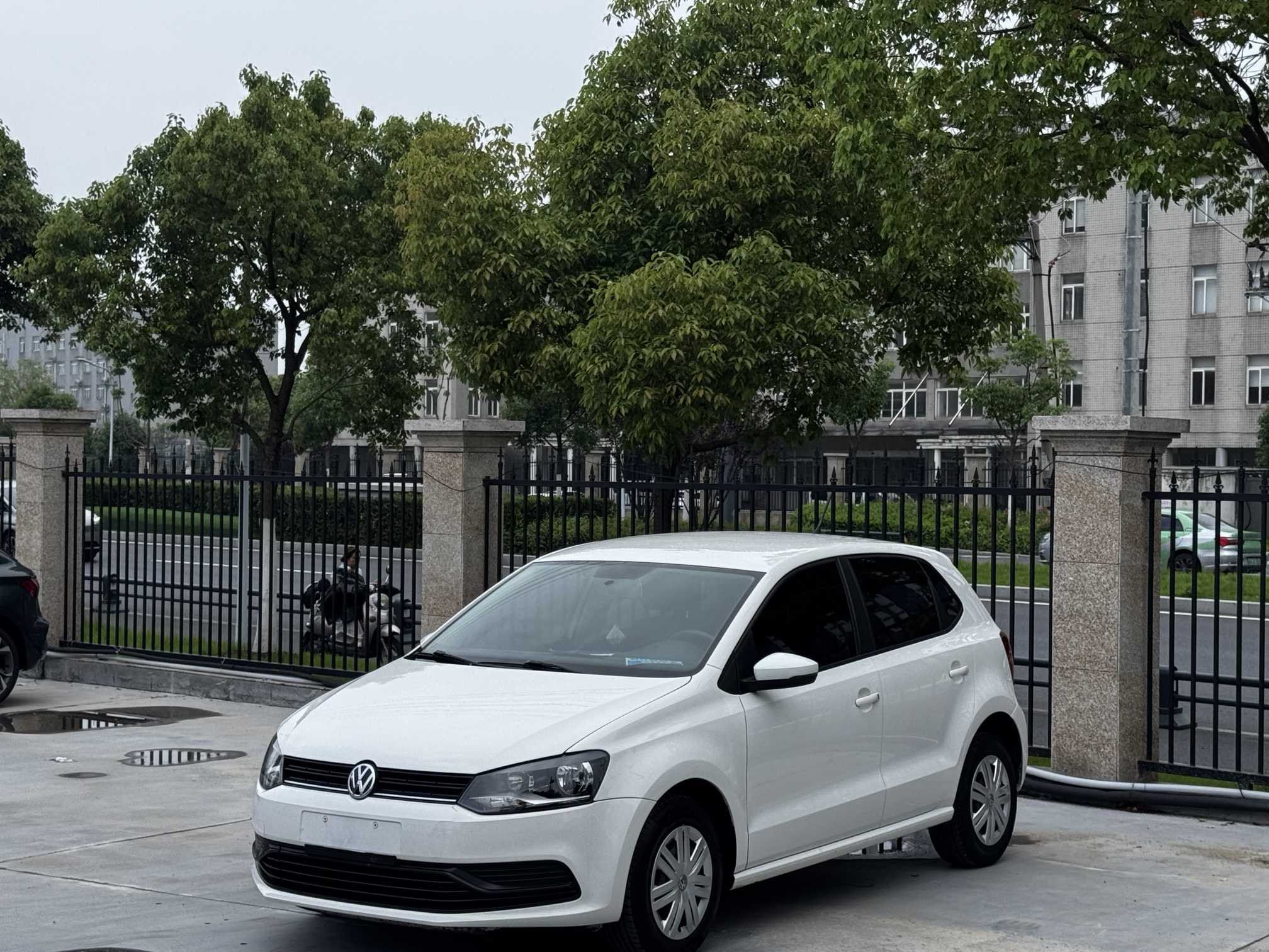 Volkswagen Polo 2018 Volkswagen Polo 2018 car image