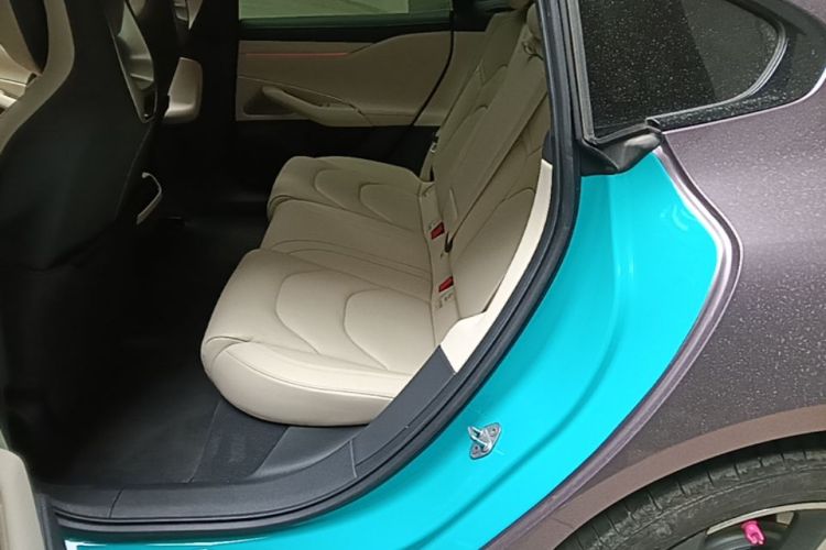 MI SU7 2025 car image #17
