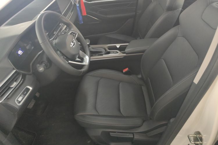 GEELY Emgrand 2022 car image #15