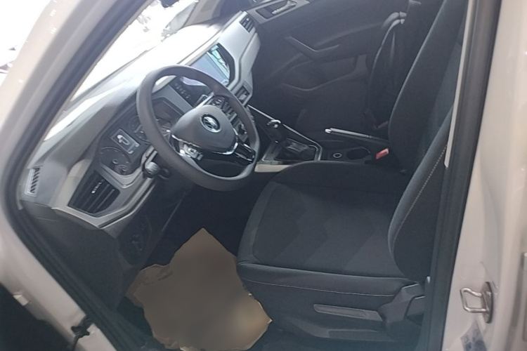 Volkswagen Polo 2021 car image #15