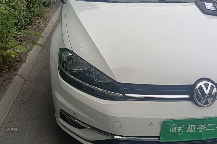 Volkswagen Golf 2018 car image #8