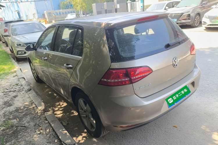 Volkswagen Golf 2016 car image #7