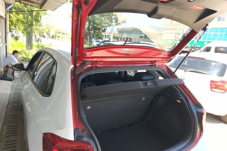 Volkswagen Polo 2020 car image #21