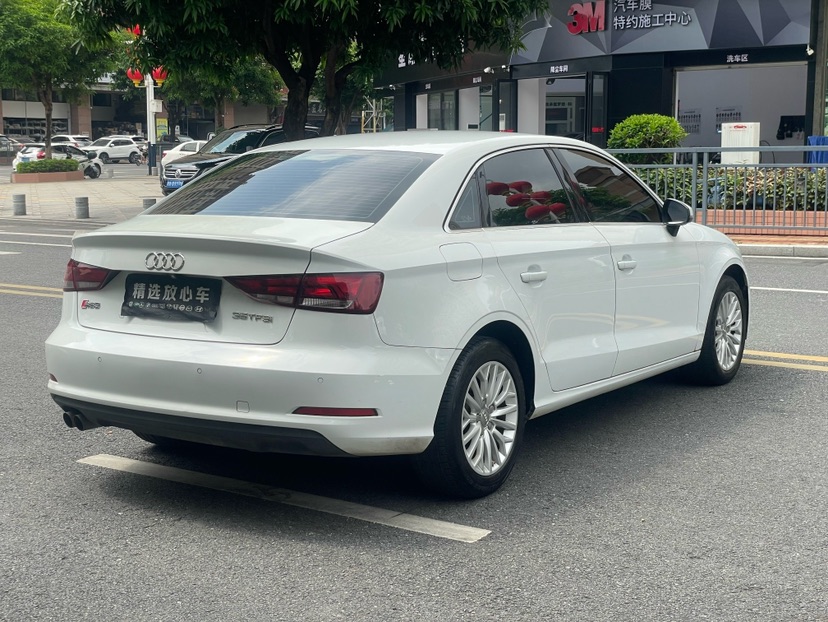 Audi A3 2017 car image #4