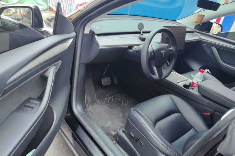 Tesla Model Y 2022 #9 Tesla Model Y 2022 car image #9