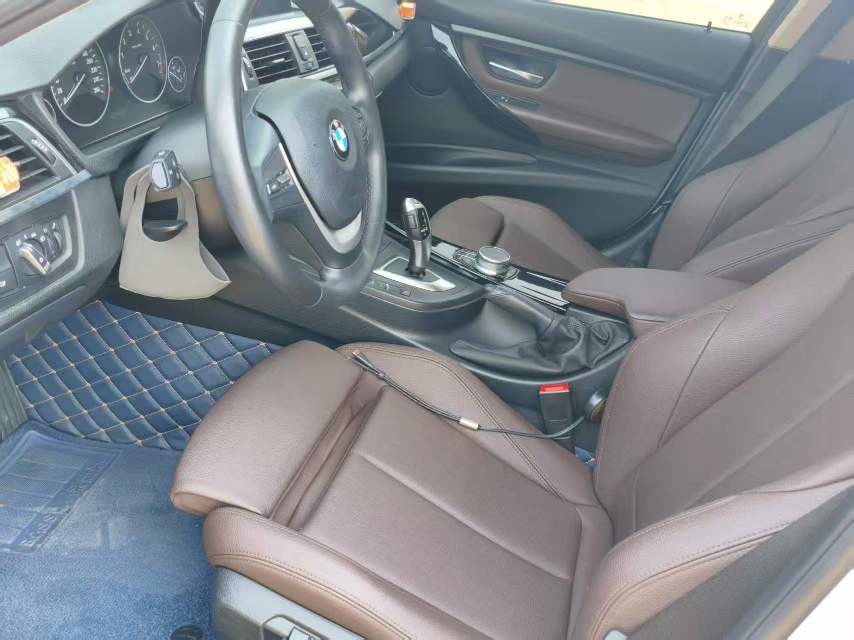 BMW 3 Series 2019 car image #4