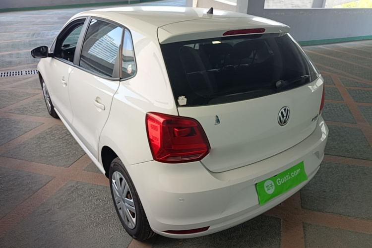 Volkswagen Polo 2018 car image #5