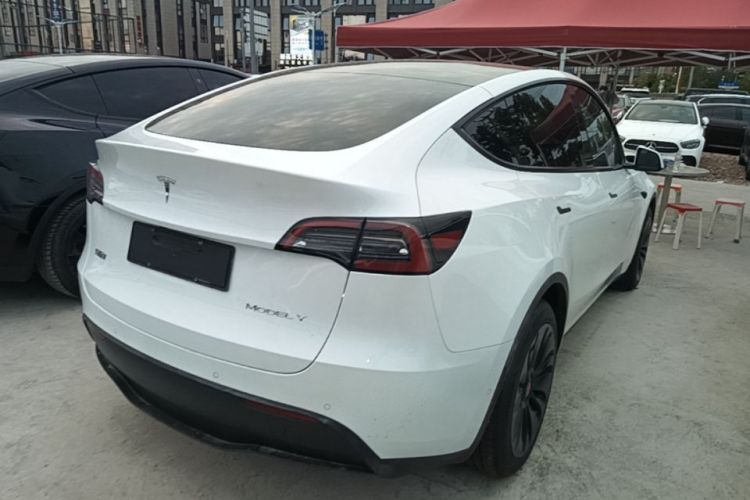 Tesla Model Y 2022 #7 Tesla Model Y 2022 car image #7