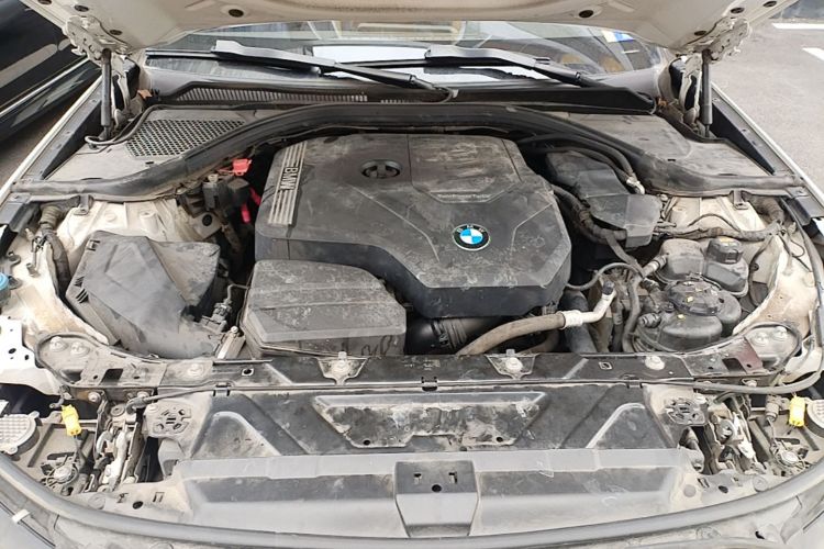 BMW 3 Series 2020 car image #20