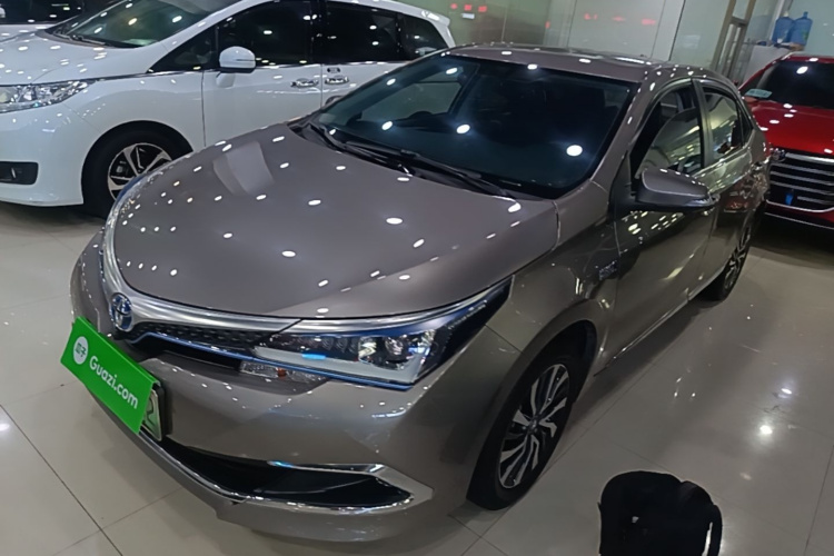 Toyota Corolla Hybird E+ 2019 immagine di auto #2