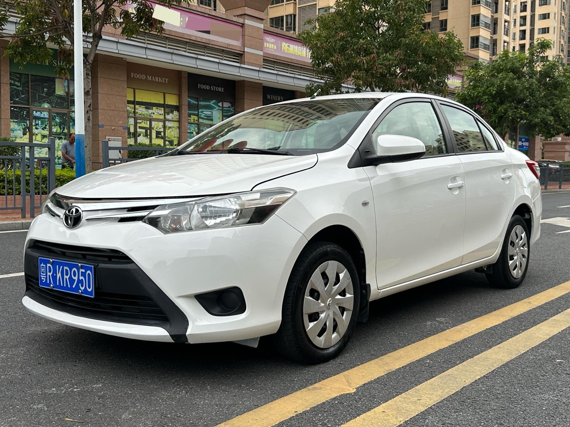 Toyota Vios 2015 Toyota Vios 2015 car image