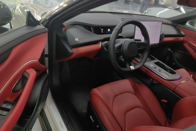 MI SU7 2024 car image #16