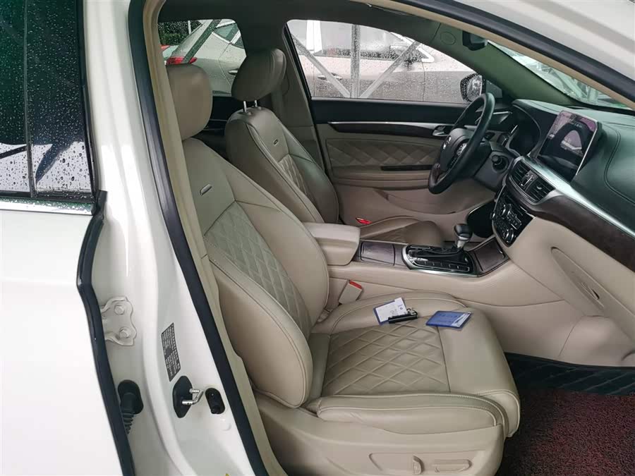 GAC Trumpchi GA8 2017 car image #24