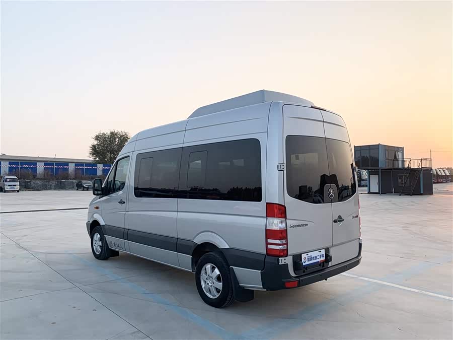 Mercedes-Benz Sprinter 2019 car image #24