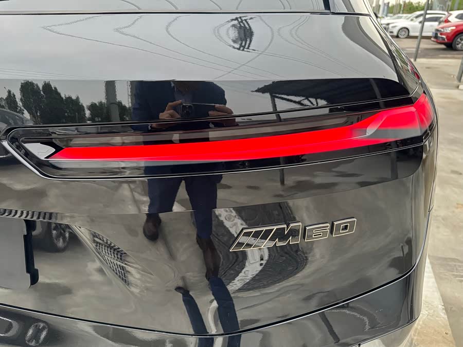 BMW iX M60 2023 car image #24