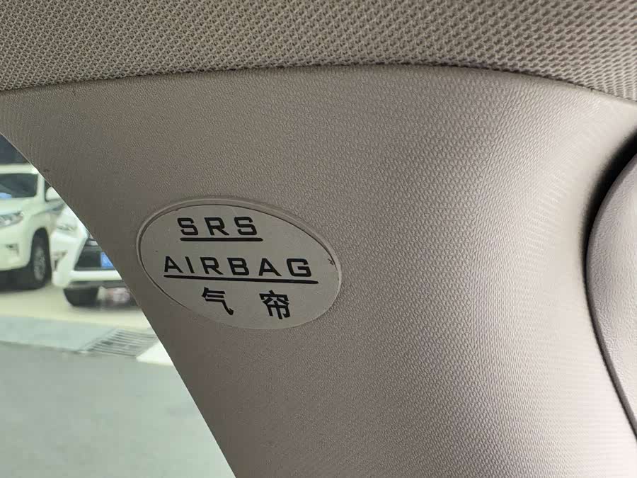 BYD e6 2012 #24 BYD e6 2012 car image #24