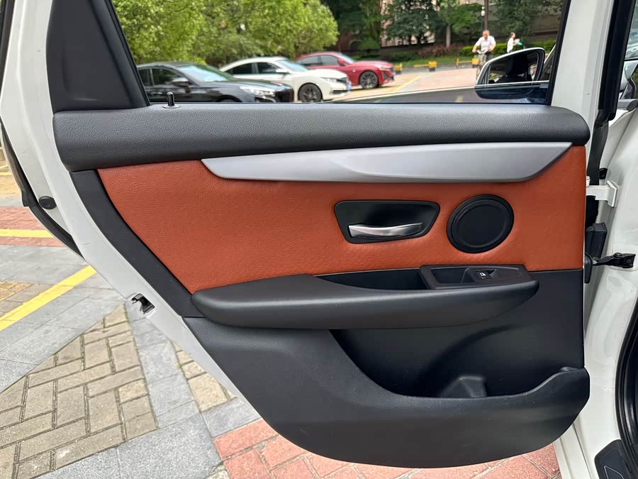 BMW 2 Series Tourer (Imported) 2015 #24 BMW 2 Series Tourer (Imported) 2015 car image #24