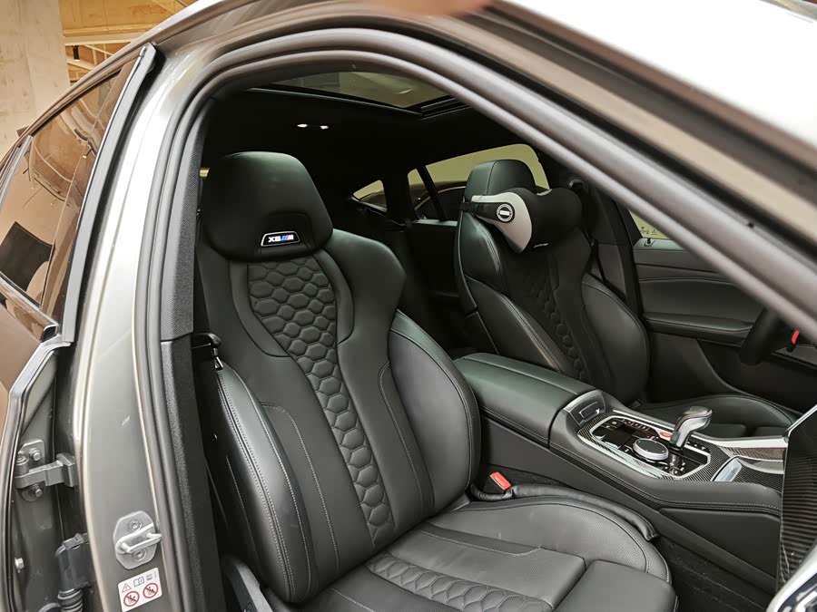 BMW X6 M 2022 car image #24