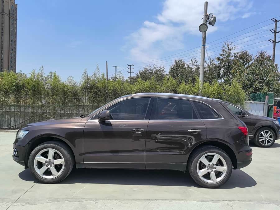 Audi Q5 2016 car image #24