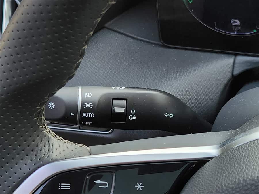 HongQi HS3 PHEV 2024 #24 HongQi HS3 PHEV 2024 car image #24