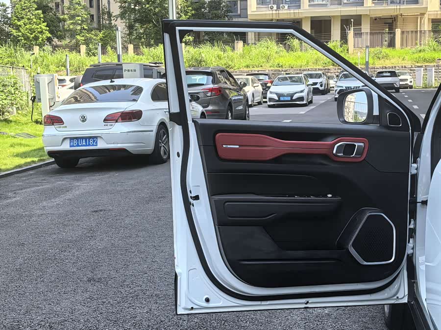 GEELY Monjaro MHEV 2020 car image #24
