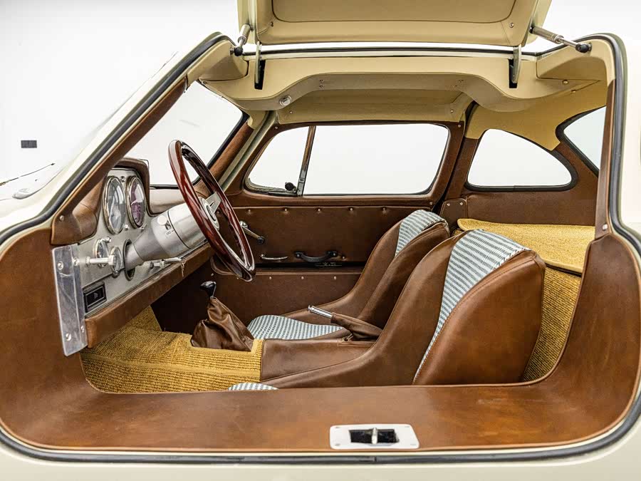 Mercedes-Benz SL Class 2018 #24 Mercedes-Benz SL Class 2018 car image #24