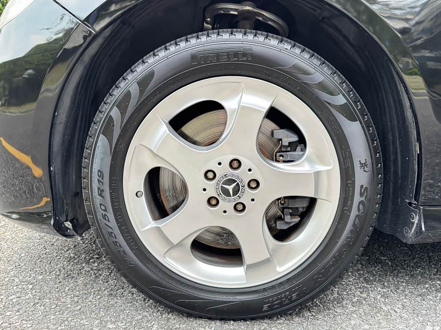 Mercedes-Benz R Class 2009 car image #24