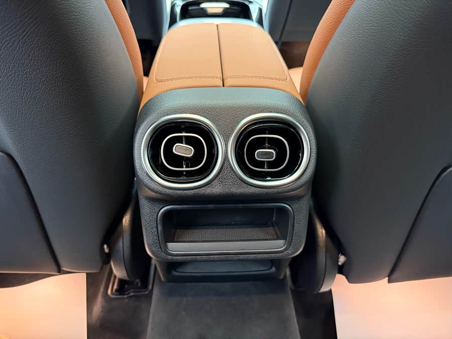 Mercedes-Benz GLC Coupe 2024 car image #24