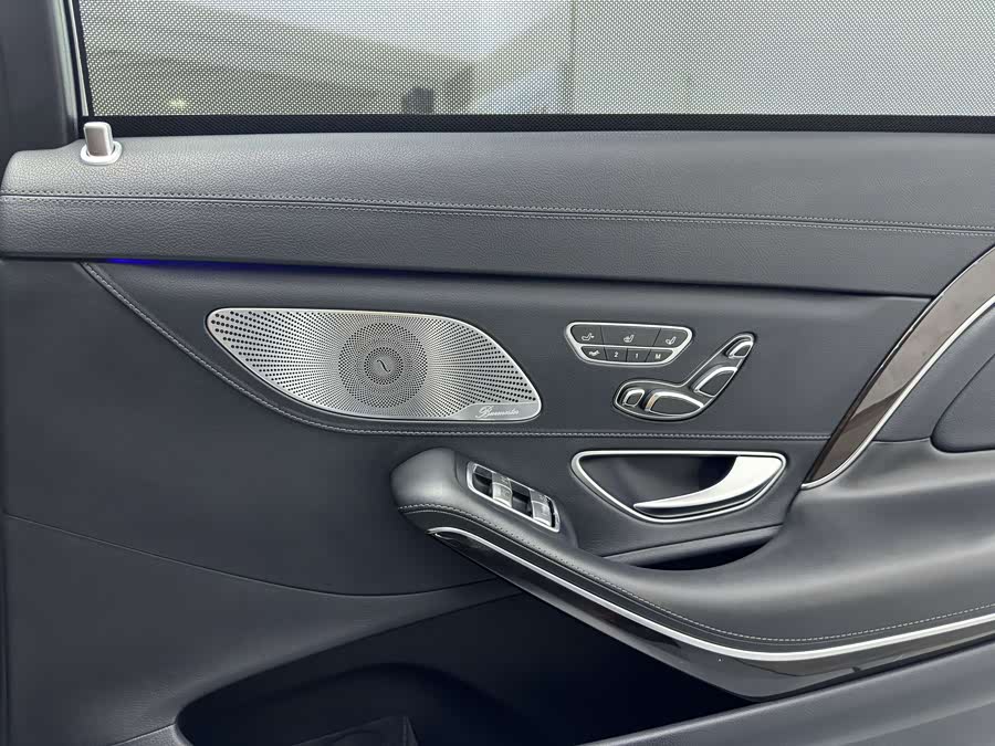 Mercedes-Benz Maybach S Class 2020 car image #24