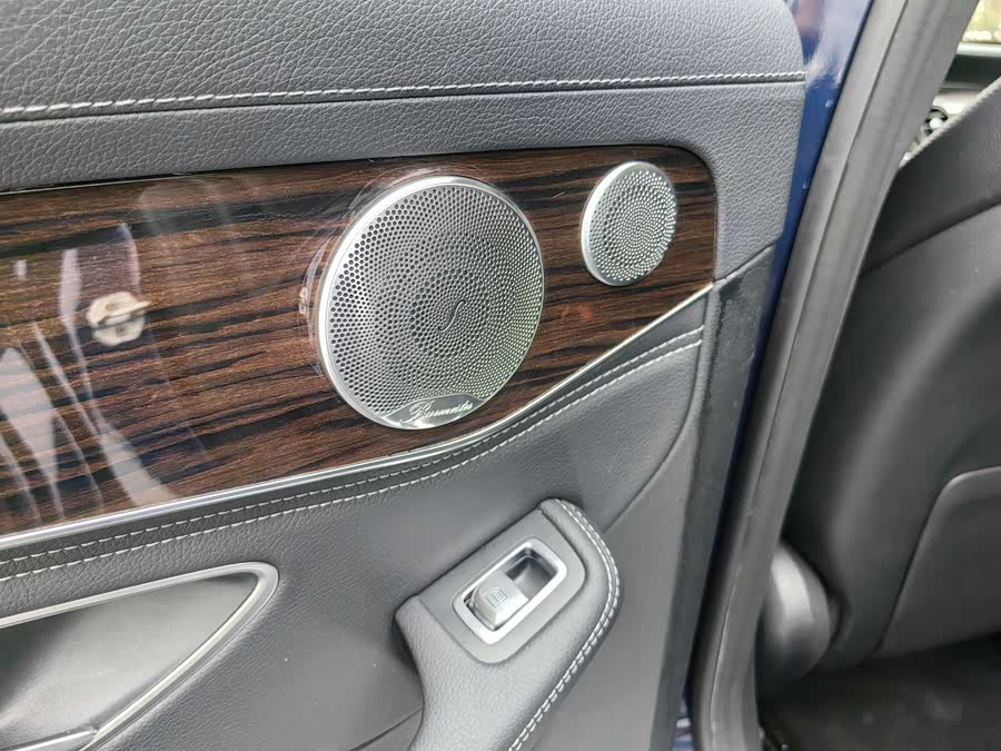 Mercedes-Benz C Class New Energy 2017 car image #24