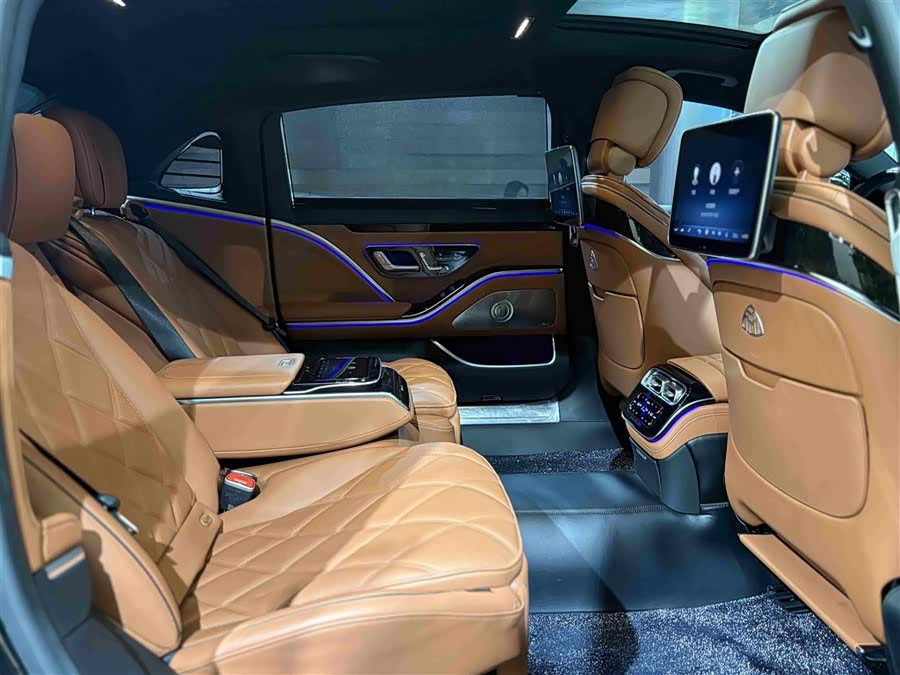 Mercedes-Benz Maybach S Class 2024 car image #24