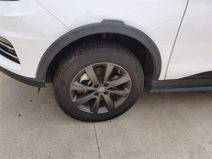 BYD S2 2020 car image #24