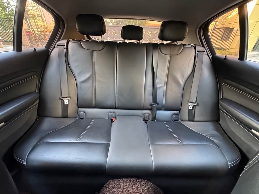 BMW 1 Series (Imported) 2015 car image #24