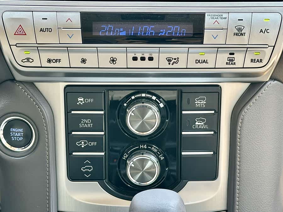 Toyota Land Cruiser Prado 2018 immagine di auto #24