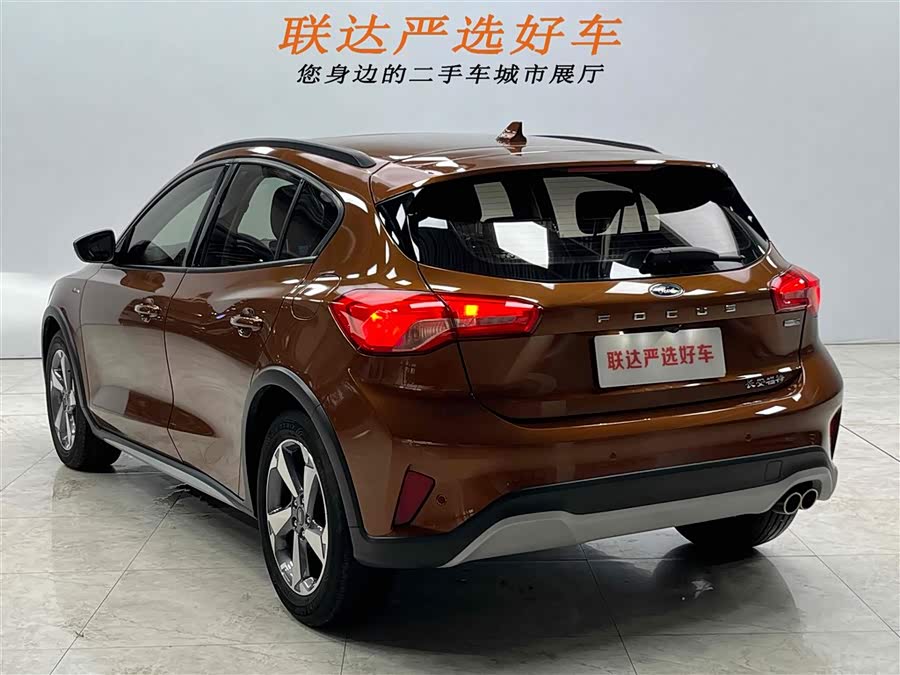 Ford Focus Active 2021 car image #24