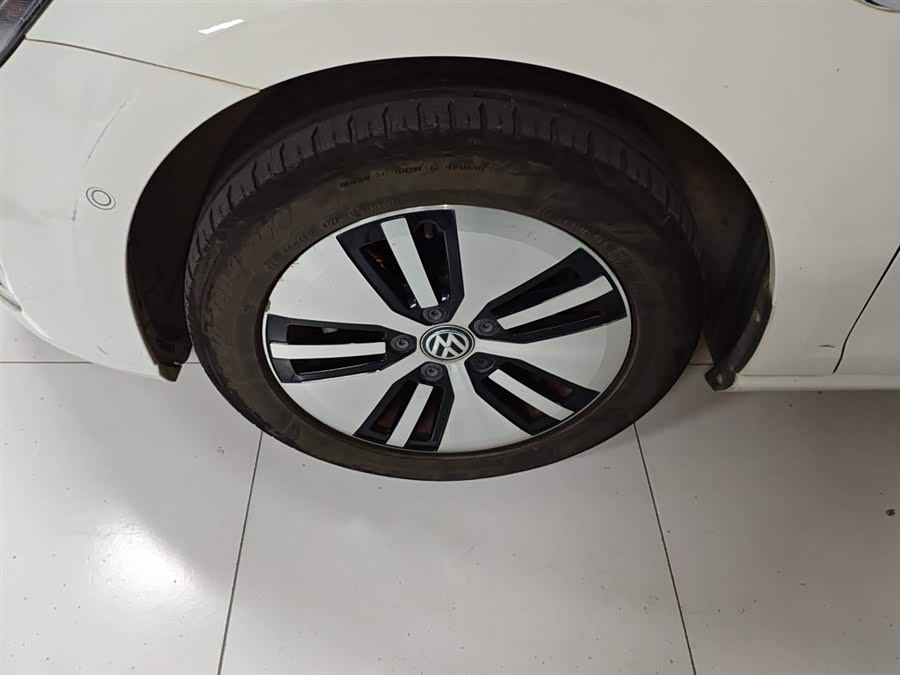 Volkswagen Golf New Energy (Imported) 2019 изображение автомобиля #24