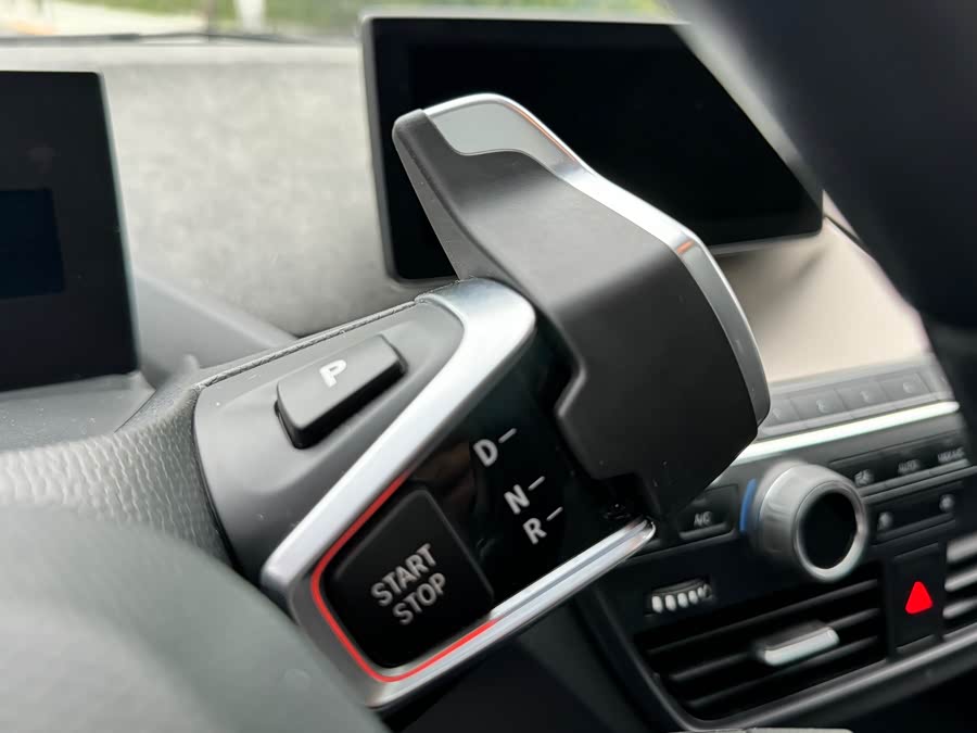 BMW i3 (Imported) 2018 immagine di auto #24