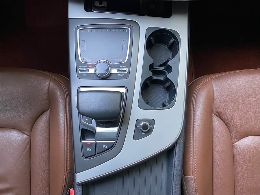 Audi Q7 New Energy 2019 #24 Audi Q7 New Energy 2019 car image #24