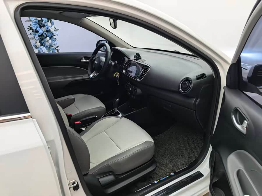 起亚 焕驰 2020 汽车图片 #24