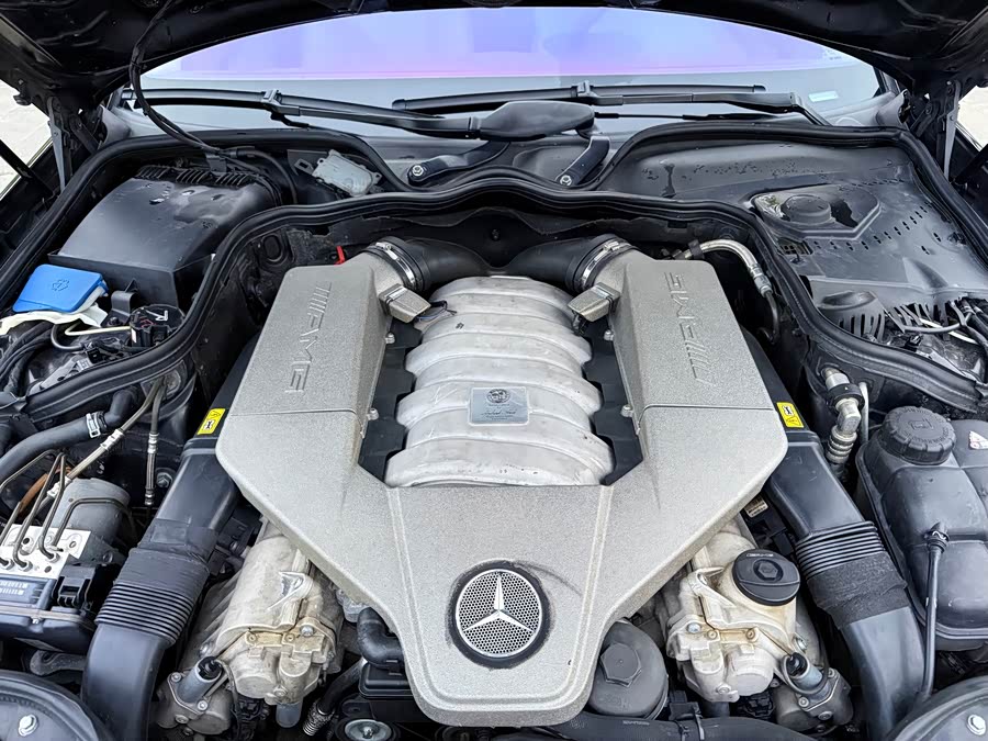 Mercedes-Benz E AMG 2008 immagine di auto #24