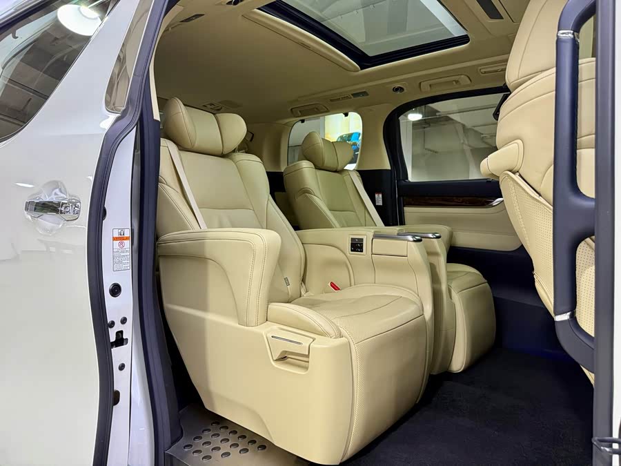 Toyota Alphard 2020 #24 Toyota Alphard 2020 car image #24