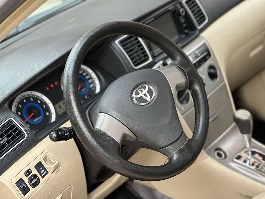 Toyota Reiz 2013 immagine di auto #24