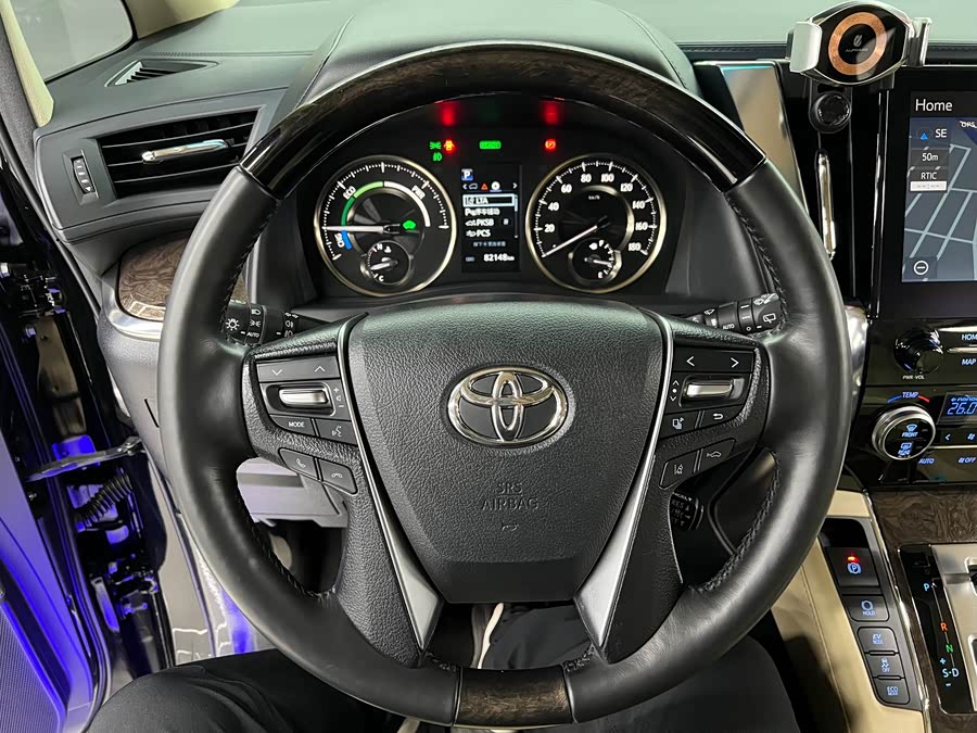 Toyota Alphard 2020 car image #24