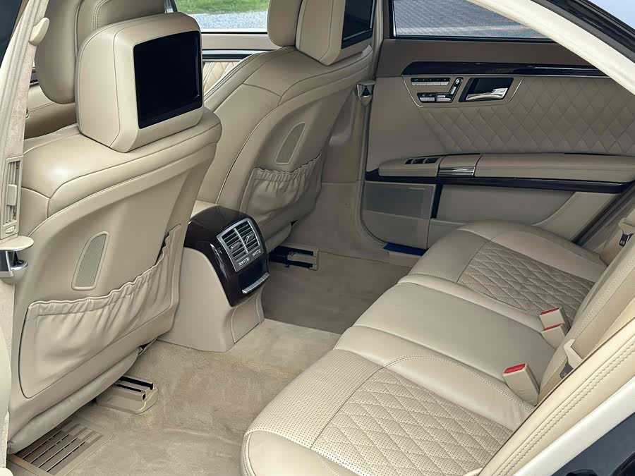 Mercedes-Benz S AMG 2013 #24 Mercedes-Benz S AMG 2013 изображение автомобиля #24